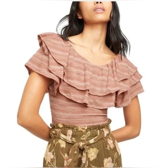 Free People Tops - NWT Free People "Heirloom" Slub Knit Ruffle Top in "Doe Combo" Blush Pink size L